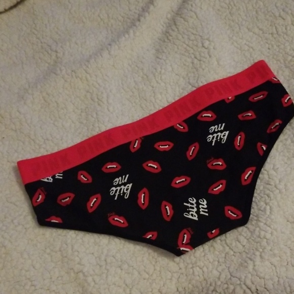 VS/PINK - Picture 2 of 5